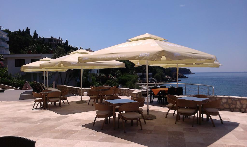 Love Live Hotel Sutomore Exterior foto