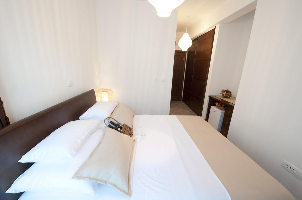 Love Live Hotel Sutomore Habitación foto