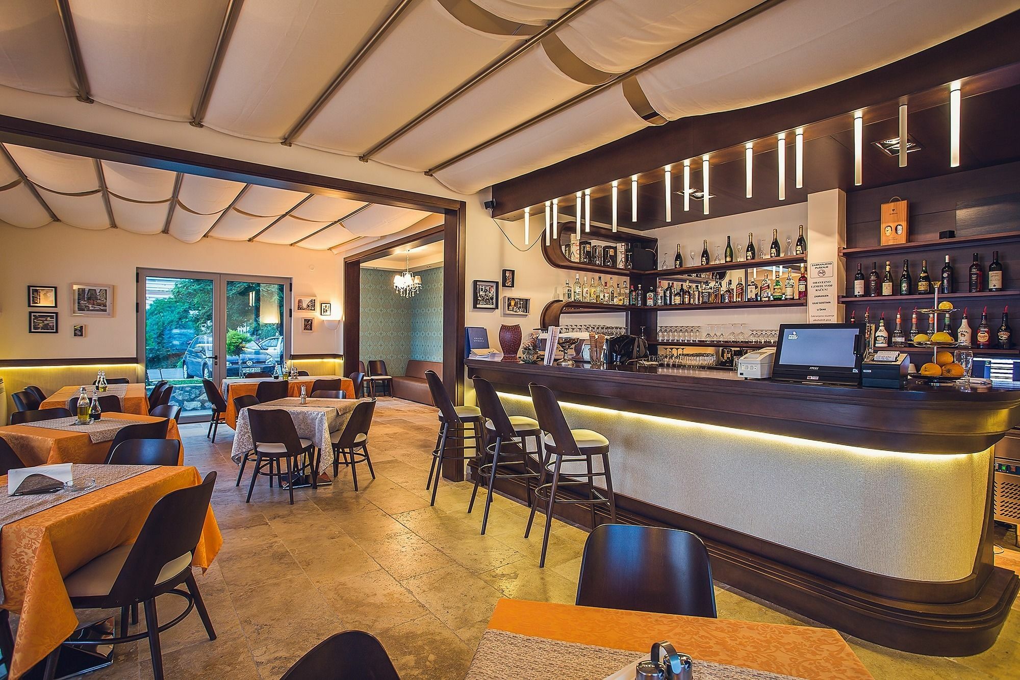 Love Live Hotel Sutomore Exterior foto