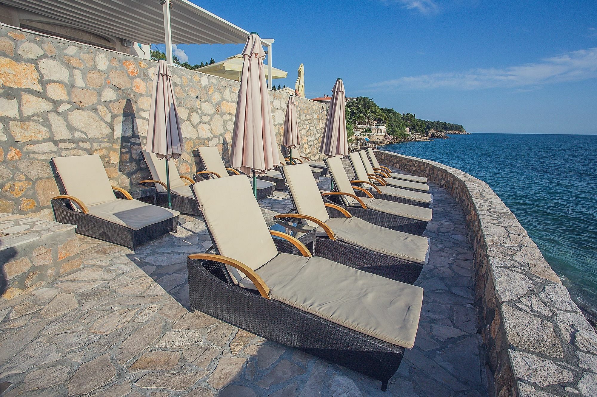 Love Live Hotel Sutomore Exterior foto